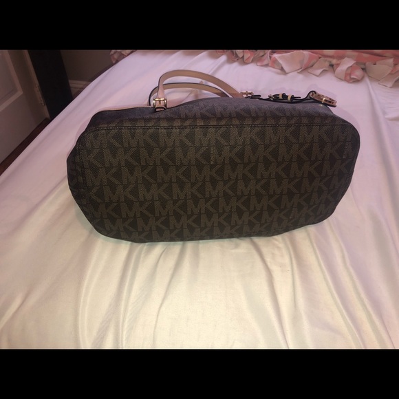 Michael Kors used hand bag